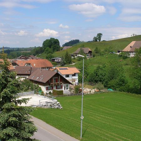 Gasthof Roessli Wyssachen Buitenkant foto